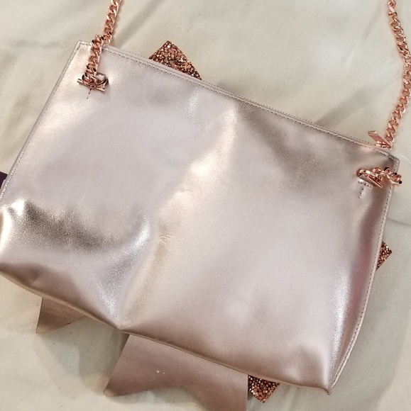 🍒NWT🍒 TED BAKER OVERSIZED BOW CLUTCH - Picture 4 of 7